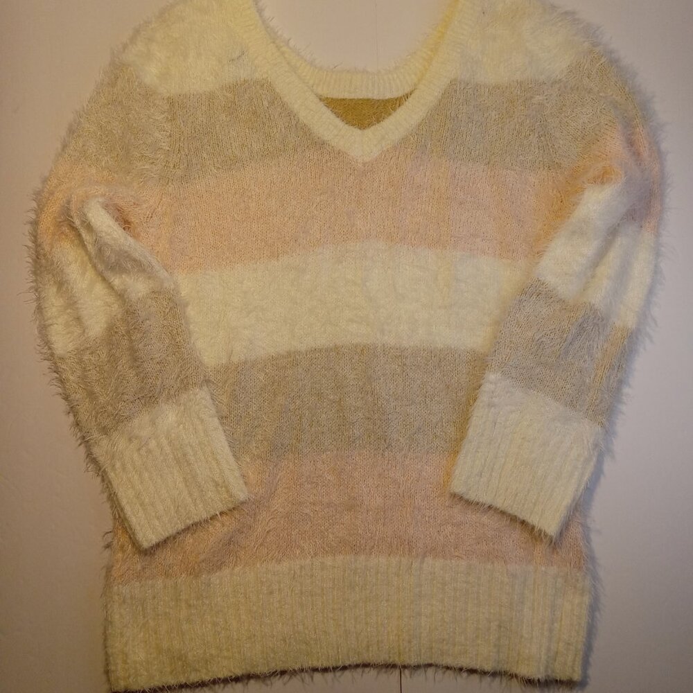 ALMOST FAMOUS DRESSY TOP STRIPE EYELASH SWEATER PEACH